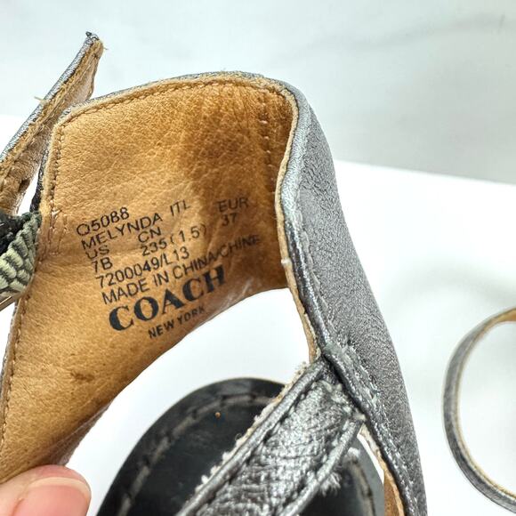Coach Womens Melynda Sandals Size 7 Leather Strappy Metallic Summer Silver Gray - Picture 11 of 12